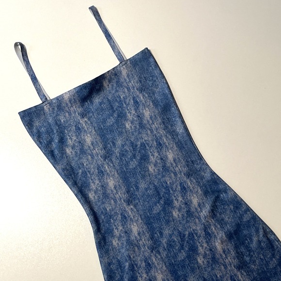 Zara Printed Denim Knit Dress Size S Blue Stretch Faux Jean Bodycon Midi - Picture 1 of 10